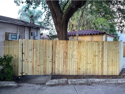 3-1720 Pierce St, Hollywood, FL, 33020-4610 | Card Image
