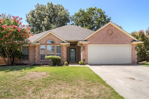 1025 Westgrove Dr, Saginaw, TX, 76179-3443 | Card Image