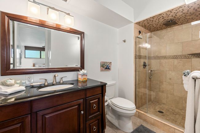 Bathroom 1 | Image 22
