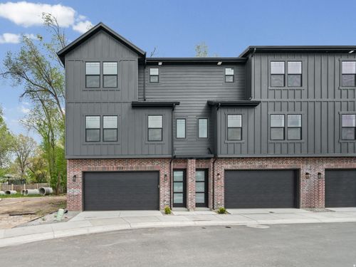 7649 S 300 E, Sandy, UT, 84047 | Card Image