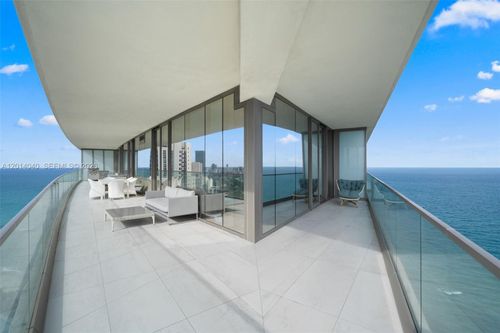 3205-18975 Collins Ave, Sunny Isles Beach, FL, 33160-2536 | Card Image
