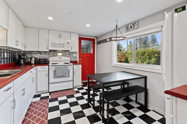 38 Macpherson Cres, House other with 3 bedrooms, 1 bathrooms and 6 parking in Kirkfield ON | Image 7