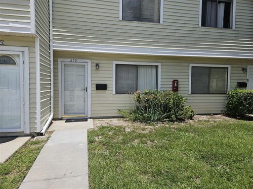 672-672 Leslie Ct, ALTAMONTE SPRINGS, FL, 32701-6106 | Card Image
