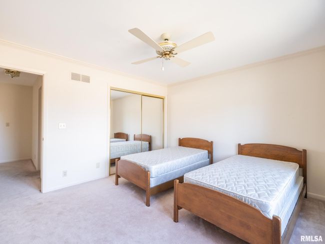 7619 N Melissa Ln, Condo with 3 bedrooms, 3 bathrooms and null parking in Peoria IL | Image 21