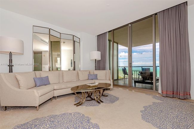 1001 - 9703 Collins Ave, Condo with 2 bedrooms, 2 bathrooms and null parking in Bal Harbour FL | Image 8