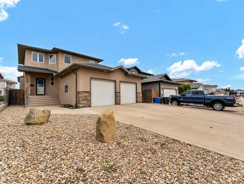 23 Vista Avenue Se, Medicine Hat, AB, T1B4X5 | Card Image