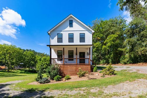 881 Burney Mountain Rd, Fletcher, NC, 28732-8496 | Card Image