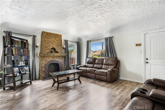 614 N Spring Ave, House other with 2 bedrooms, 1 bathrooms and 1 parking in Compton CA | Image 6