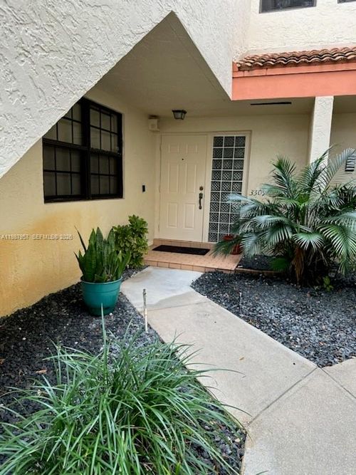 1304-3309 Water Oak Dr, Hollywood, FL, 33021-8431 | Card Image