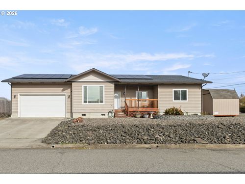 246 Ne College Ave, Roseburg, OR, 97470-2014 | Card Image