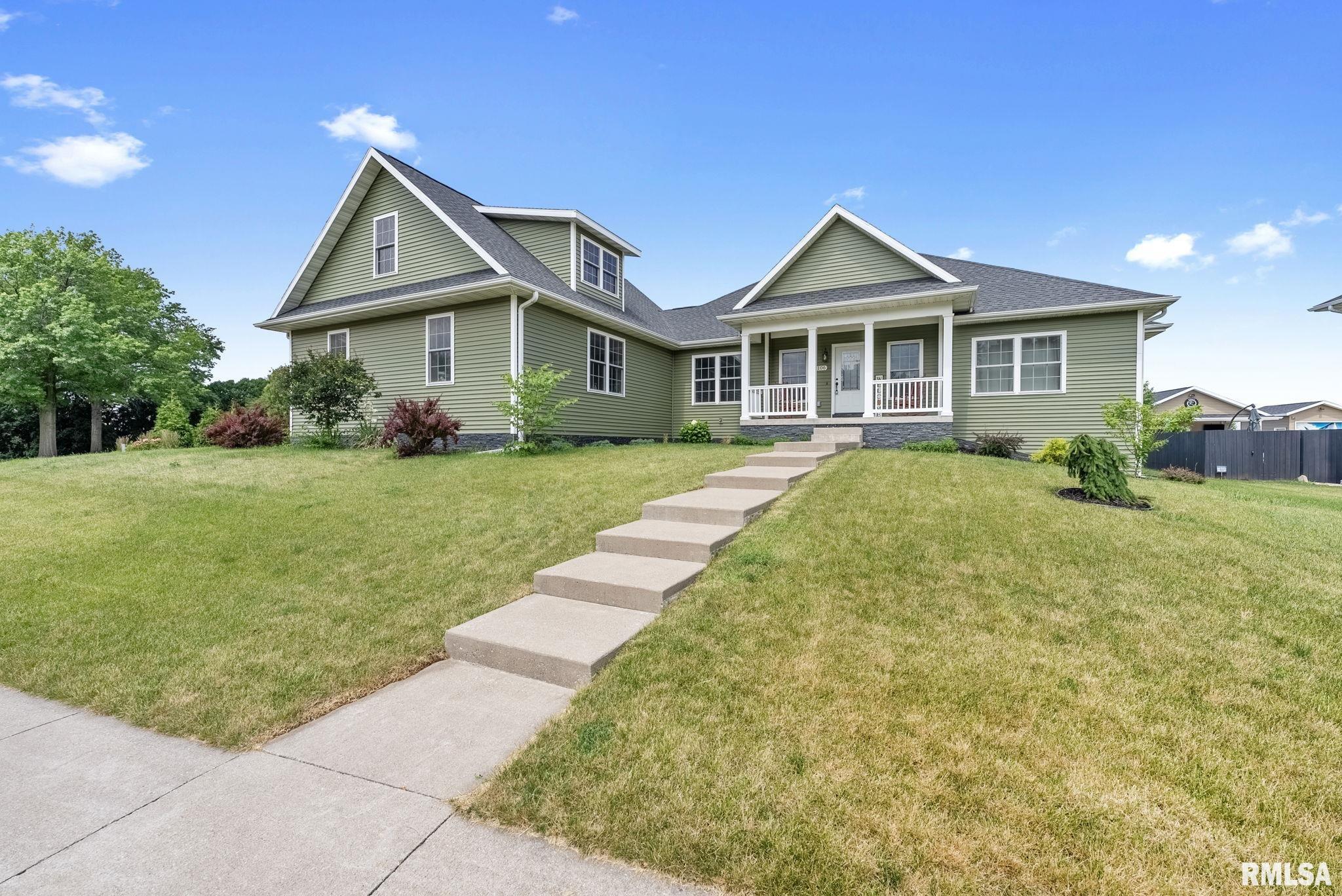Clermont Dr, Muscatine, IA 52761