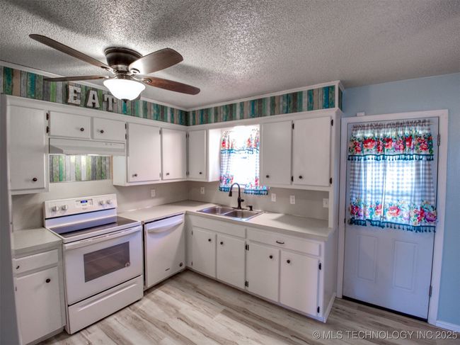 11294 E Redwood Ln, House other with 2 bedrooms, 1 bathrooms and null parking in Lane OK | Image 14