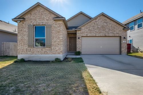211 Pitkin Dr, Lockhart, TX, 78644-3857 | Card Image