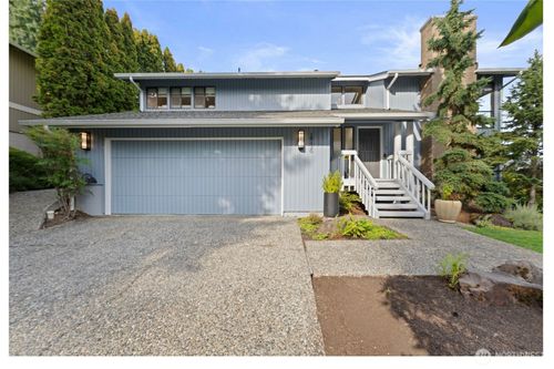 18430 Ne 15th Pl, Bellevue, WA, 98008-3301 | Card Image