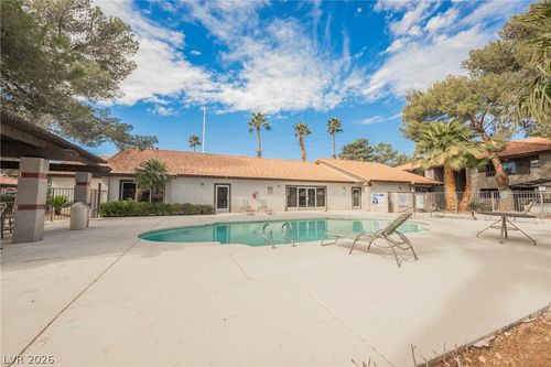 152-2606 S Durango Dr, Las Vegas, NV, 89117-2650 | Card Image