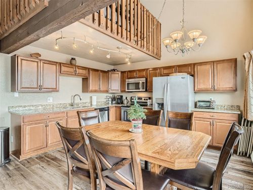 302-9800 Ryan Gulch Rd, Silverthorne, CO, 80498-5457 | Card Image