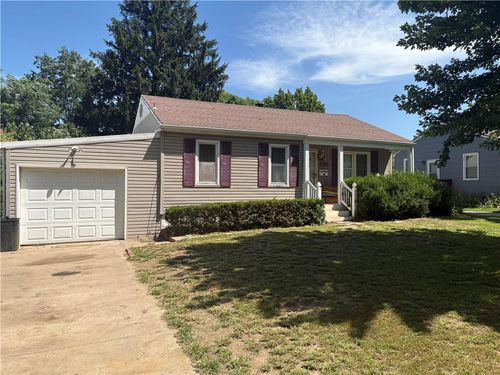10412 E 26th St S, Independence, MO, 64052-3320 | Card Image