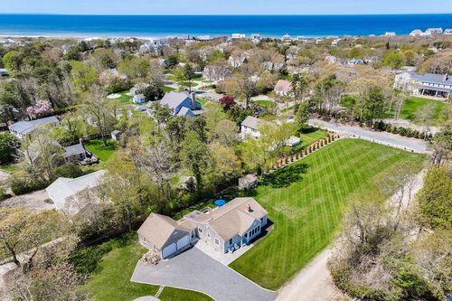 13 Hippogriffe Rd, Dennis, MA, 02638-1137 | Card Image
