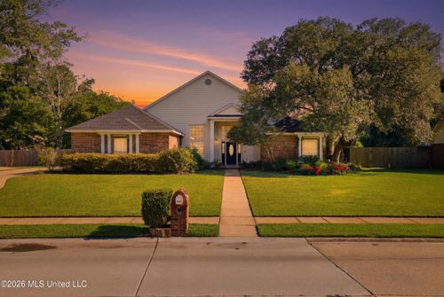 3815 Cabildo Pl, Ocean Springs, MS, 39564-8551 | Card Image