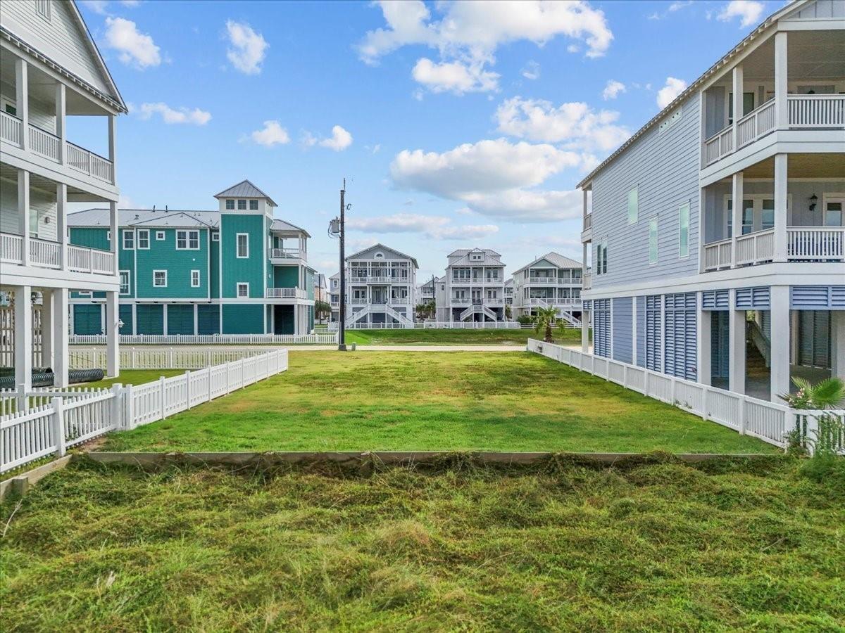 Land in Galveston 5