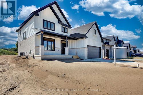 121 Harvest Lane, Thames Centre (Dorchester), ON, N0L1G3 | Card Image