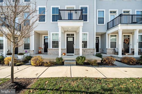 770 Ore St, PHOENIXVILLE, PA, 19460-1352 | Card Image