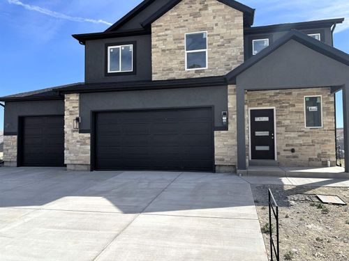 671 Memory Ln, Green River, WY, 82935-4214 | Card Image