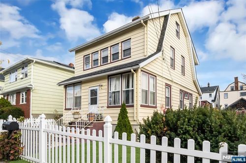 110 Whittlesey Ave, West Orange, NJ, 07052-6019 | Card Image