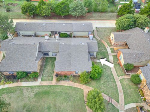 13921 Crossing Way W, Edmond, OK, 73013-4723 | Card Image