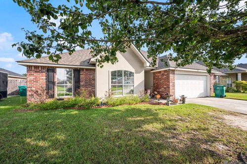 12819 Bonnie Bleu Dr, Denham Springs, LA, 70726-6565 | Card Image