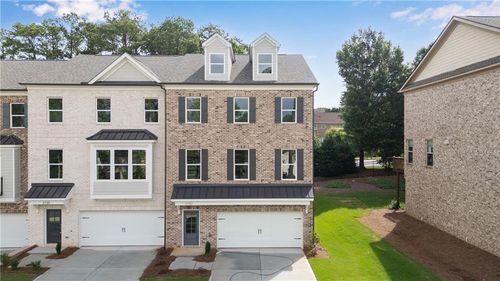 2733 Hallwood Ln, Suwanee, GA, 30024-2961 | Card Image