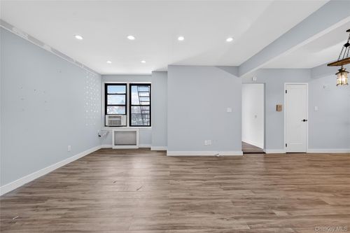 apt-3e-170 Crocheron Ave, Flushing, NY, 11358-2216 | Card Image