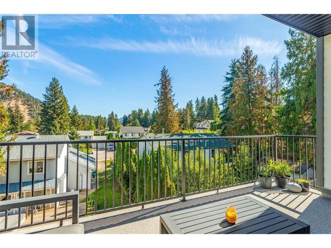 2737 Cedar Ridge St, House other with 2 bedrooms, 2 bathrooms and 4 parking in Lumby BC | Image 33