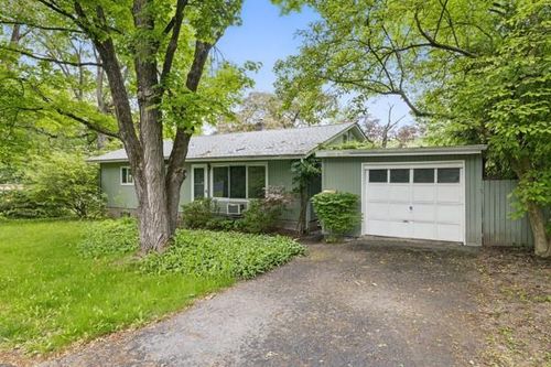 18 Harrington St, New Paltz, NY, 12561-1201 | Card Image