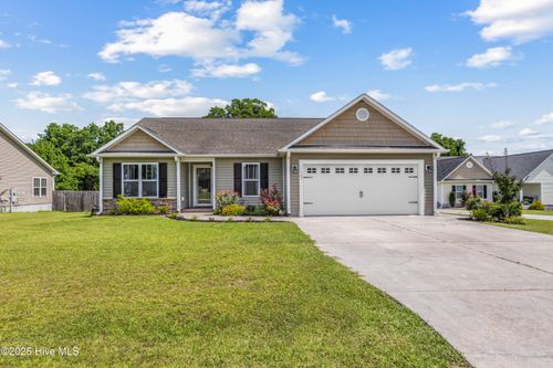 105 Kodiak Ct, Jacksonville, NC, 28540-4635 | Card Image