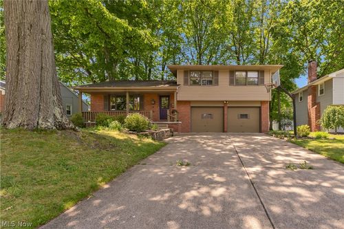 691 Oakridge Dr, Boardman, OH, 44512-3542 | Card Image
