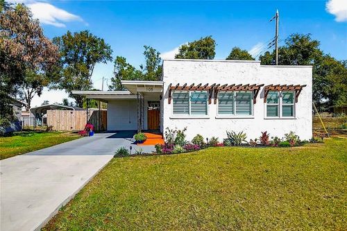 105 W Golf Links Ave, EUSTIS, FL, 32726-6115 | Card Image