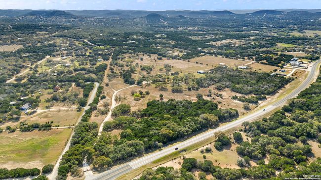 4521 Fm 1283, Home with 3 bedrooms, 2 bathrooms and null parking in Pipe Creek TX | Image 39