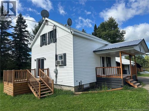 {{alt}} | Card Image