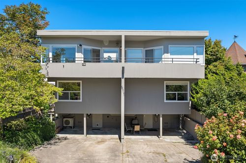 1-611 Bell St, Edmonds, WA, 98020-3065 | Card Image