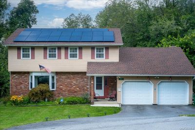 29 Hillview Drive, House other with 4 bedrooms, 3 bathrooms and null parking in La Grange NY | Image 2