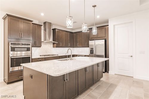 8876 Scarlotti Pl, NAPLES, FL, 34119-2147 | Card Image