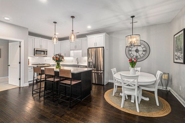 Kitchen and dining | Image 21