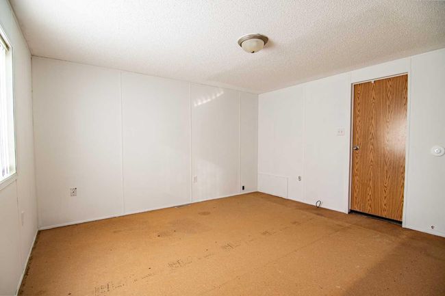 544 Queen Street, House other with 4 bedrooms, 2 bathrooms and 2 parking in Elnora AB | Image 18