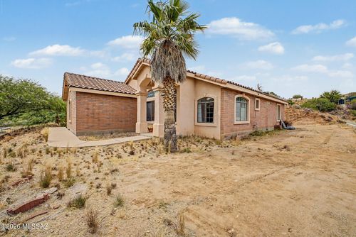 920 W Mariposa Hills Dr, Nogales, AZ, 85621-4019 | Card Image