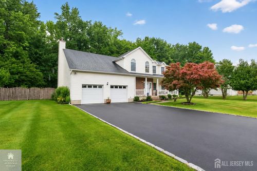 38 Plains Gap Rd, North Brunswick, NJ, 08902-2667 | Card Image