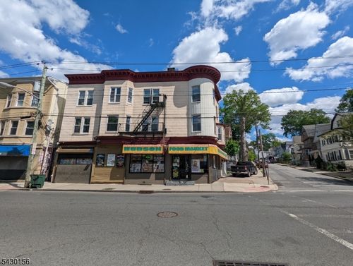 517 Lincoln Pl, Orange, NJ, 07050-2690 | Card Image