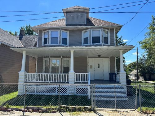 7515 Guthrie Ave, Cleveland, OH, 44102-4021 | Card Image