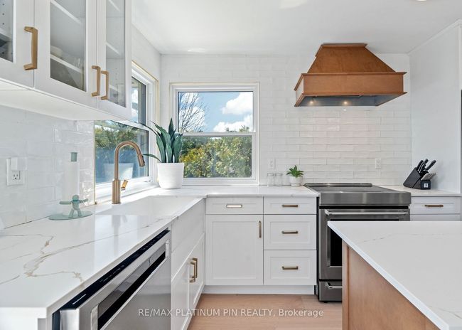 71658 Old Cedar Bank Lane, House other with 4 bedrooms, 2 bathrooms and 6 parking in Dashwood ON | Image 5