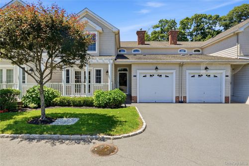 5 Daniels Way, Bay Shore, NY, 11706-8234 | Card Image